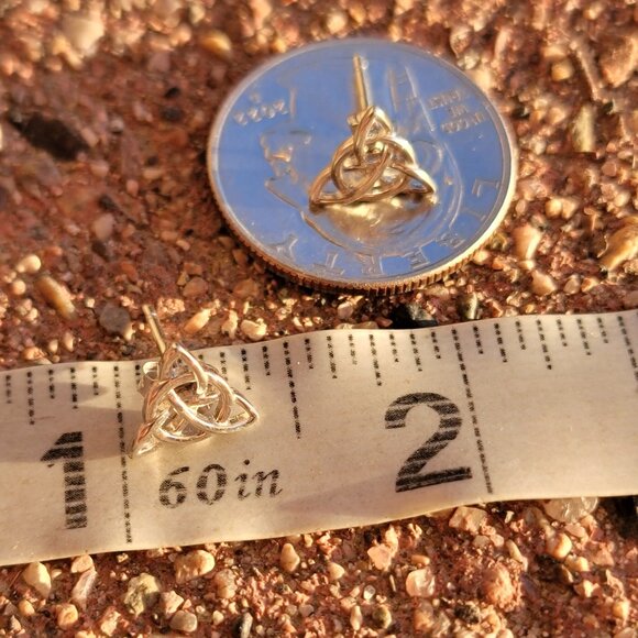 Irish triquetra Celtic knot 925 sterling silver studs earrings - Picture 10 of 13